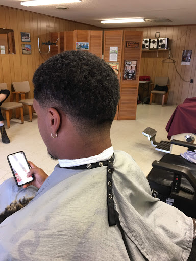 Barber Shop «Johns Barber Shop», reviews and photos, 738 N Main St, Waynesville, NC 28786, USA