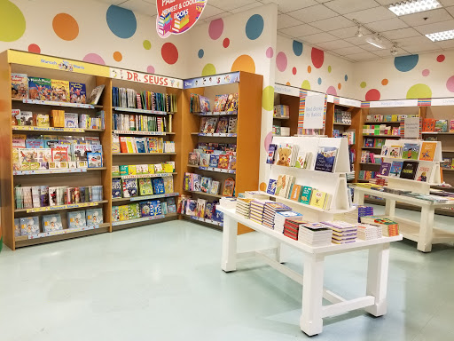 Bookstores open on Sundays Montreal