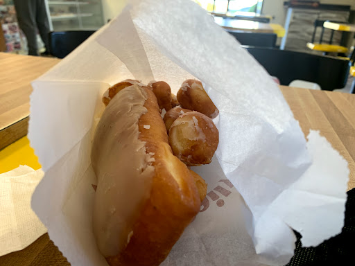 Donut Shop «K & C House of Donuts and Mexican Pastries», reviews and photos, 7014 N Maple Ave, Fresno, CA 93720, USA