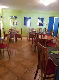 Atmosphère du Restaurant indien Maharajah - spécialités sri lankaises et indiennes à Villefranche-sur-Saône - n°4
