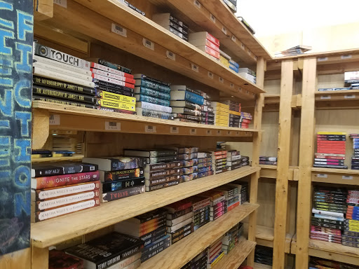 Book Store «Horizontal Books», reviews and photos, 1921 W 25th St, Cleveland, OH 44113, USA