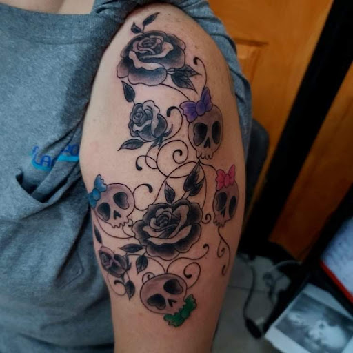 Tattoo Shop «Peacocks Tattoo», reviews and photos, 11233 Beach Blvd, Jacksonville, FL 32246, USA