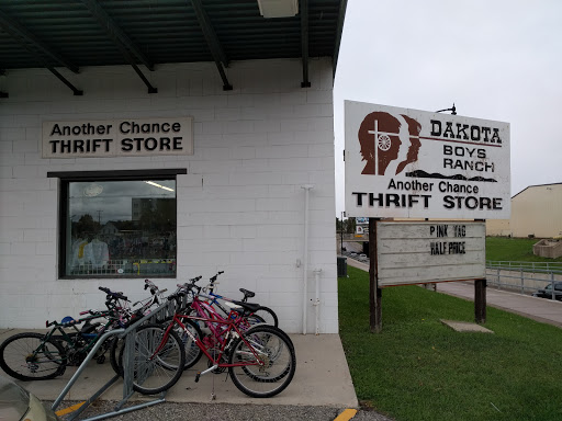 Thrift Store «Dakota Boys and Girls Ranch Thrift Store», reviews and photos, 1001 4th Ave N, Fargo, ND 58102, USA