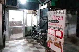 Kingfisher pizza image