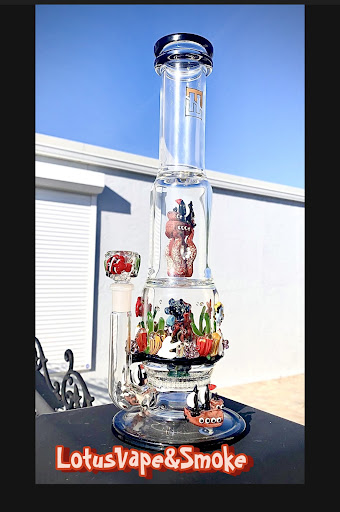 Tobacco Shop «Lotus Smoke Shop», reviews and photos, 4396 Tamiami Trail N, Naples, FL 34103, USA