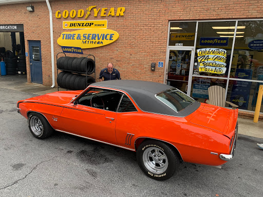 Tire Shop «Buckhead Tire & Auto Repair», reviews and photos, 3830 Roswell Rd NE, Atlanta, GA 30342, USA