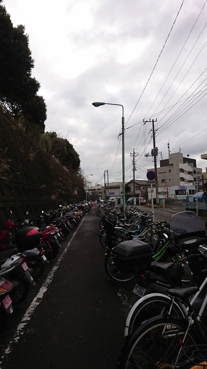 善行駅東口自転車等駐車場