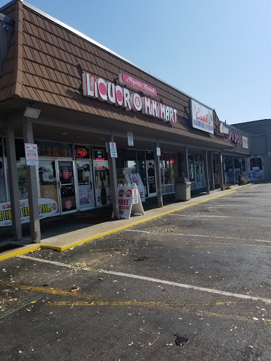 Liquor Store «Myrtle Beach Liquor», reviews and photos, 2010 N Kings Hwy suite A, Myrtle Beach, SC 29577, USA