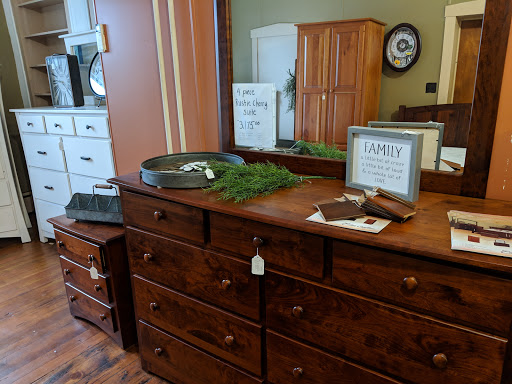 Furniture Store «Mastersonville New & Used Furniture», reviews and photos, 2706 N Colebrook Rd, Manheim, PA 17545, USA