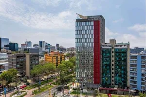 Ramada Encore by Wyndham Lima San Isidro image