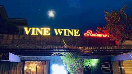 Showroom và Nhà Hàng Rượu vang Vine Wine Store Hà Tĩnh