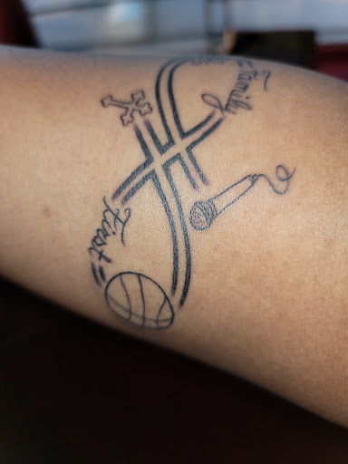 Tattoo Shop «Tuff City Tattoos», reviews and photos, 650 E Fordham Rd, Bronx, NY 10458, USA