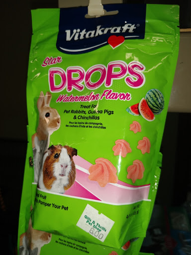 Pet Store «Gills And Thrills Pet Shop», reviews and photos, 204 E 8th St, Lockport, IL 60441, USA