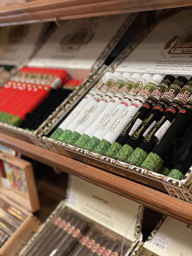 Cigar Shop «Three Js Cigar Davie», reviews and photos, 8250 Griffin Rd, Davie, FL 33328, USA
