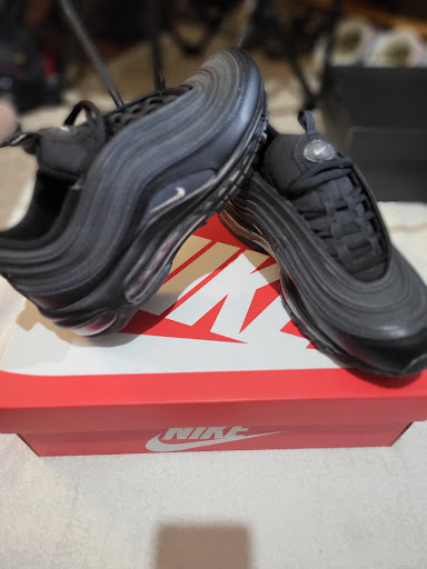 Shoe Store «Foot Locker», reviews and photos, 1100 N Wesleyan Blvd, Rocky Mount, NC 27804, USA