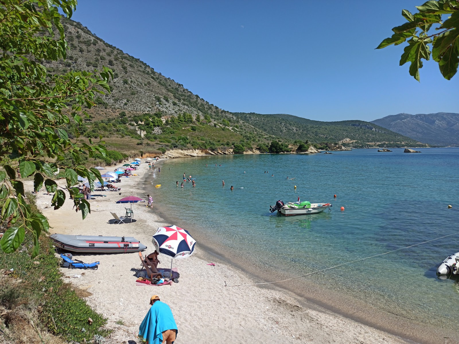 Photo de Agrilia beach avec un niveau de propreté de très propre