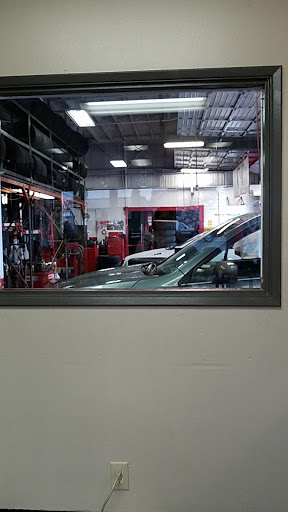 Tire Shop «Les Schwab Tire Center», reviews and photos, 758 Central Ave N, Kent, WA 98032, USA