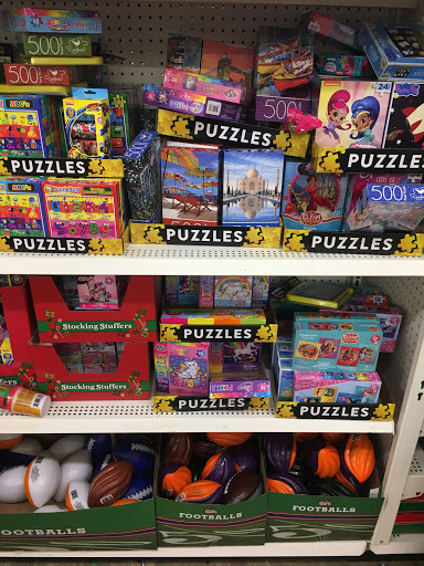 Dollar Store «Dollar Tree», reviews and photos, 1041 Vine St, Healdsburg, CA 95448, USA