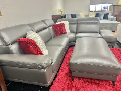 Furniture Store «Furniture Distribution Center», reviews and photos, 5011 W Hillsborough Ave, Tampa, FL 33634, USA