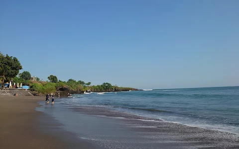 Pantai Kedungu image
