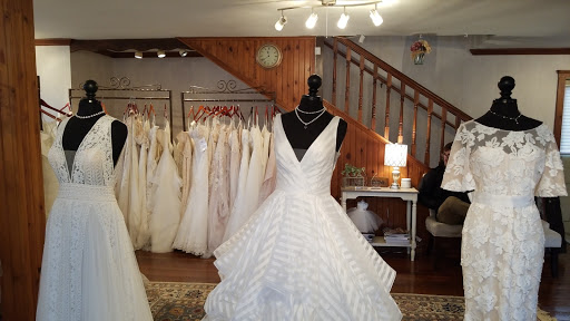 Bridal Shop «La Blanca Bridal Boutique», reviews and photos, 8080 Columbia Rd, Olmsted Falls, OH 44138, USA