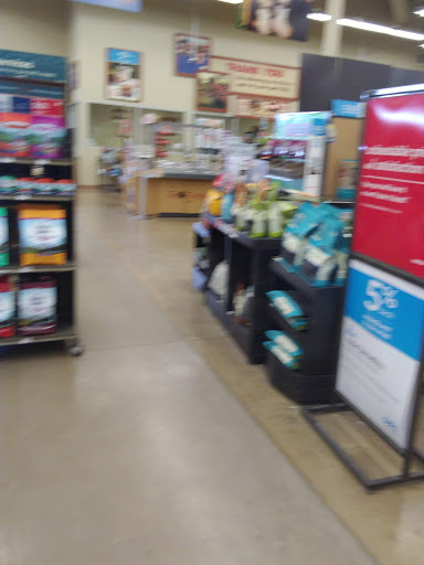 Pet Supply Store «Petco Animal Supplies», reviews and photos, 28400 Dequindre Rd, Warren, MI 48092, USA