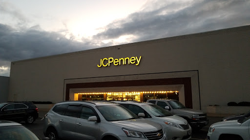 JCPenney, 5555 Youngstown Warren Road, Niles, OH 44446, USA, 