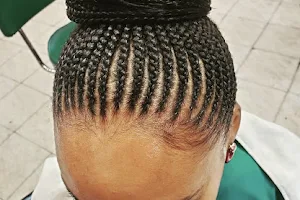 Wowtouche Africa Braiding Place image