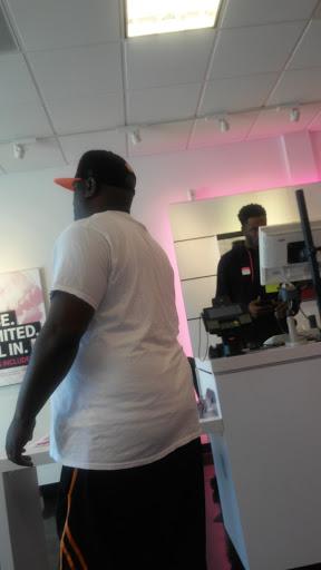 Cell Phone Store «T-Mobile», reviews and photos, 805 Patton Ave, Asheville, NC 28806, USA