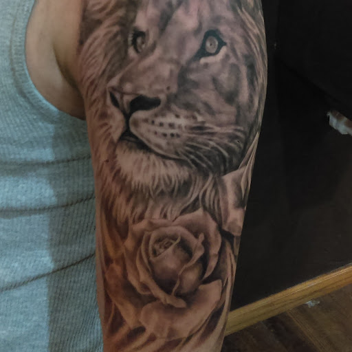 Tattoo Shop «Ink & Iron Custom Tattoo Studio», reviews and photos, 3700 N Cicero Ave, Chicago, IL 60641, USA