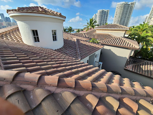 Roofing Contractor «Caye Works - Roofing», reviews and photos, 9802 NW 80th Ave #3, Hialeah Gardens, FL 33016, USA