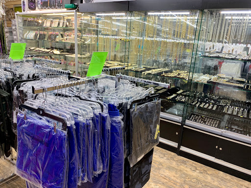 Vaporizer Store «210 Discount Store», reviews and photos, 4906 W Commerce St, San Antonio, TX 78237, USA