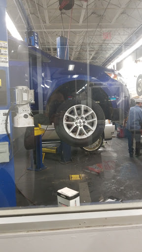 Auto Parts Store «Pep Boys Auto Parts & Service», reviews and photos, 6340 N Davis Hwy, Pensacola, FL 32504, USA