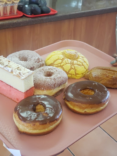 Grocery Store «Juarez Baking», reviews and photos, 1068 N Waco Ave, Wichita, KS 67203, USA