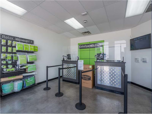 Self-Storage Facility «Storage Post Self Storage Lauderdale Manors», reviews and photos, 2290 NW 19th St, Fort Lauderdale, FL 33311, USA