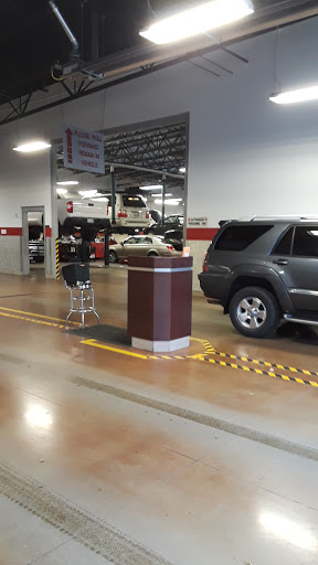 Toyota Dealer «Toyota of Lake City», reviews and photos, 13355 Lake City Way NE, Seattle, WA 98125, USA