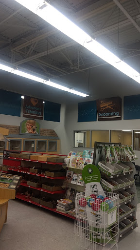 Pet Supply Store «Petco Animal Supplies», reviews and photos, 1933 South Rd, Poughkeepsie, NY 12601, USA