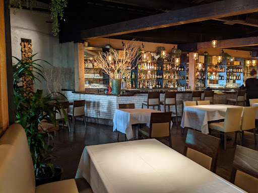 Shopping Mall «Shops On Lake Avenue», reviews and photos, 345 S Lake Ave, Pasadena, CA 91101, USA