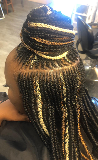 Beauty Salon «M & M Beauty And Braiding Salon», reviews and photos, 6989 GA-85, Riverdale, GA 30274, USA