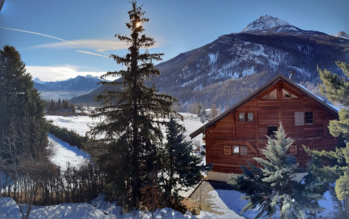 le chalet charmant à Saint-Chaffrey