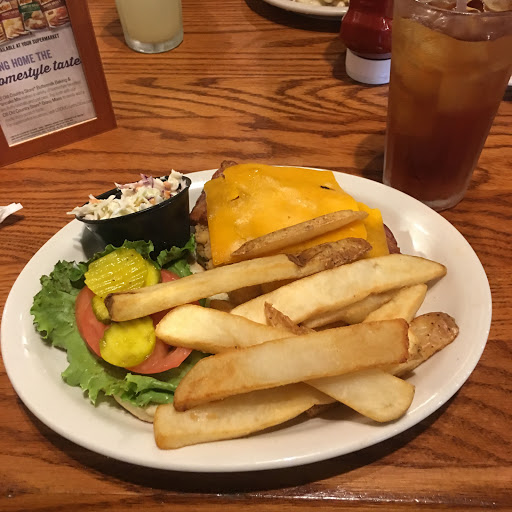 American Restaurant «Cracker Barrel Old Country Store», reviews and photos, 9380 19th Ln, Vero Beach, FL 32966, USA