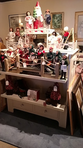 Consignment Shop «What A Find», reviews and photos, 154 Huttleston Ave, Fairhaven, MA 02719, USA