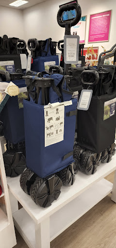 Department Store «HomeGoods», reviews and photos, 65 Commerce Way, Seekonk, MA 02771, USA