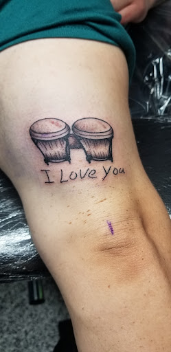 Tattoo Shop «4 Aces Tattoo and Body Piercing, TATTOO REMOVAL», reviews and photos, 9729 W Grand Ave, Franklin Park, IL 60131, USA