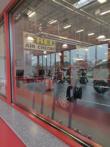 Tire Shop «Discount Tire Store - Farragut, TN», reviews and photos, 11201 Kingston Pike, Farragut, TN 37934, USA