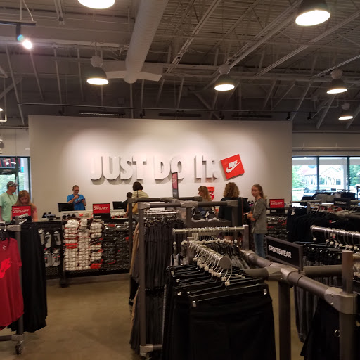 Sporting Goods Store «Nike Factory Store», reviews and photos, 20 Killingworth Tpke #155, Clinton, CT 06413, USA
