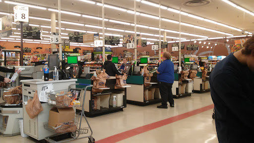 Grocery Store «Kroger», reviews and photos, 1525 Madison Ave, Covington, KY 41011, USA