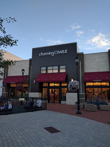 Legacy Village, 25001 Cedar Rd, Lyndhurst, OH 44124, USA, 