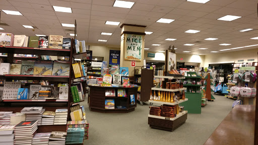 Book Store «Barnes & Noble», reviews and photos, 3089 Main St, Mohegan Lake, NY 10547, USA