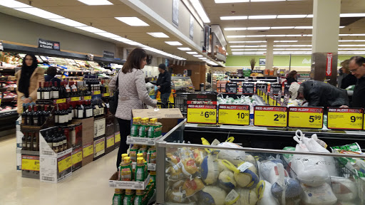 Grocery Store «Jewel-Osco», reviews and photos, 8801 S Ridgeland Ave, Oak Lawn, IL 60453, USA